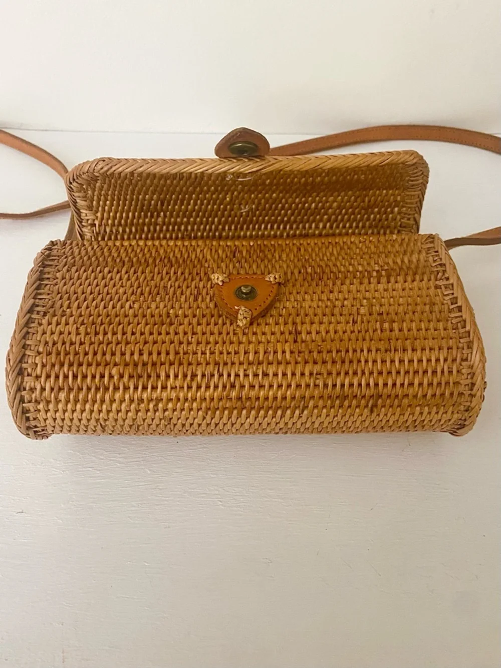 Street Level handmade Woven rattan structured Crossbody Bag in Tan - Picture 8 of 14
